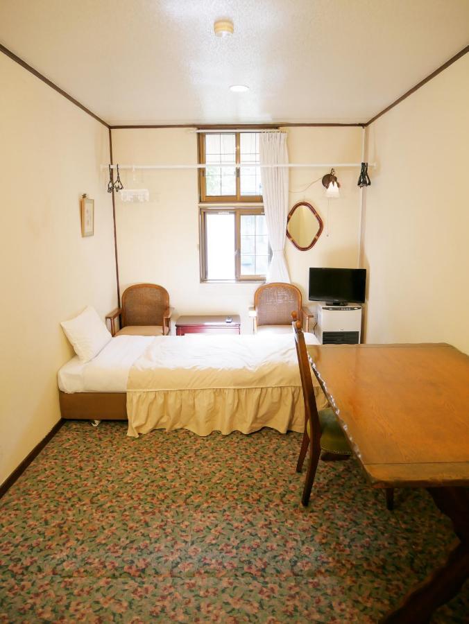 Hareruya Bed & Breakfast Hakuba Exterior photo